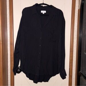 Evereve Shirt Womens large Button Up Long Sleeve Black with pockets